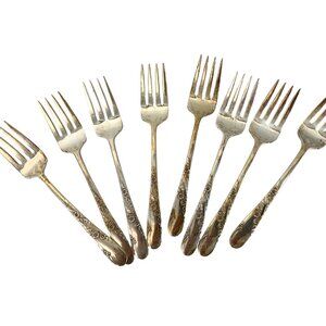 Vintage Set Of 8 Tudor Oneida Bridal Wreath Silverplate Salad Forks 7590 desert